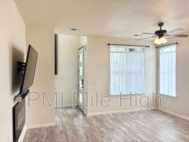 Foto del edificio - 19593 W 93rd Ln