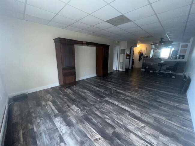 Foto del edificio - 3116 Harbor Blvd
