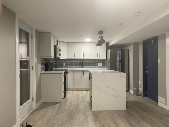 Photo du bâtiment - 47 Regent Dr