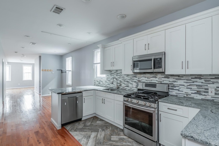 Photo - 164 Avenue B   Unit 2