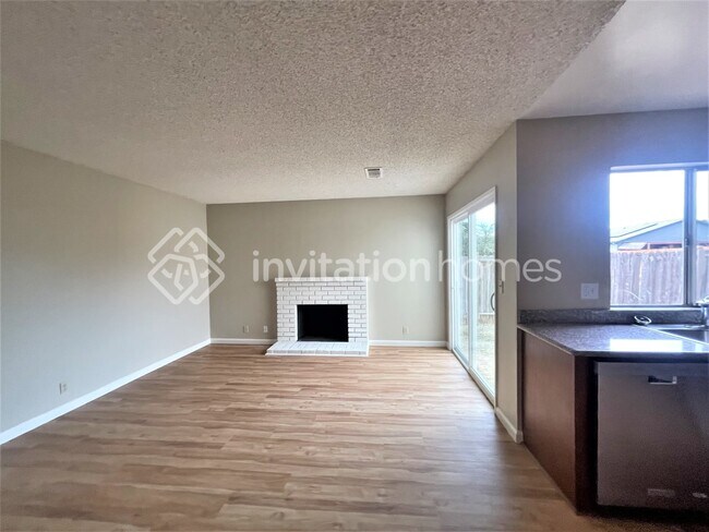 Building Photo - 414 Honker Ln