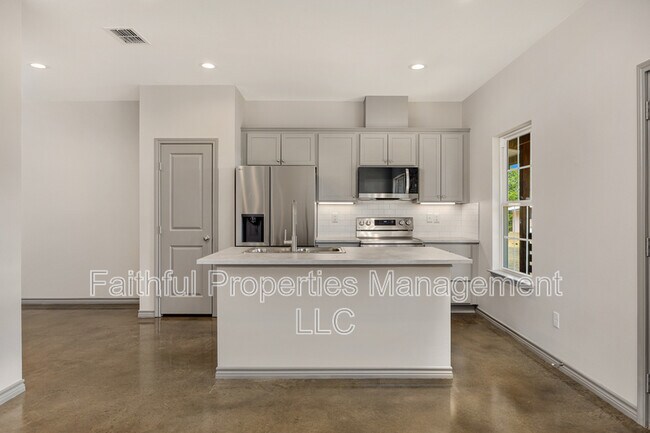 Foto del edificio - 21579 County Rd 2138