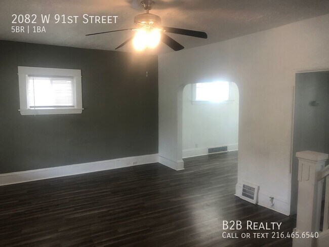 Building Photo - 2082 W 91st St