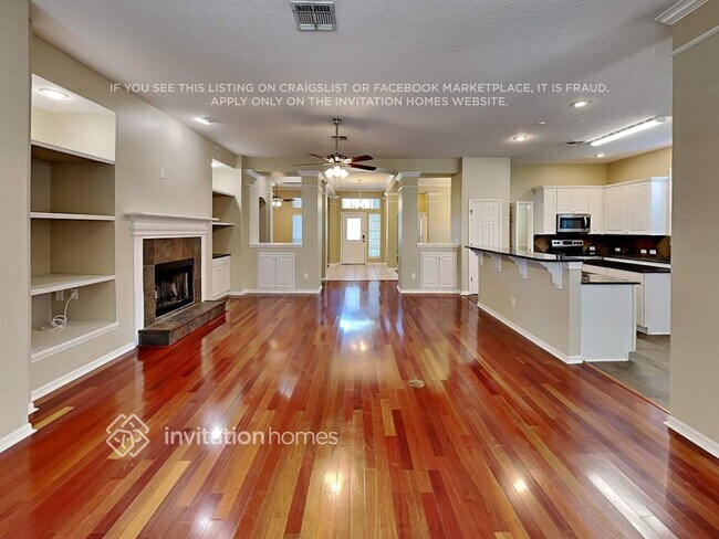 Building Photo - 626 Westhampton Ct