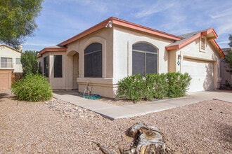 Building Photo - 9985 E Paseo San Ardo