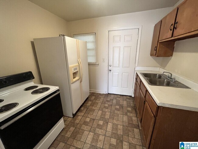 Building Photo - 7720 2nd Ct N