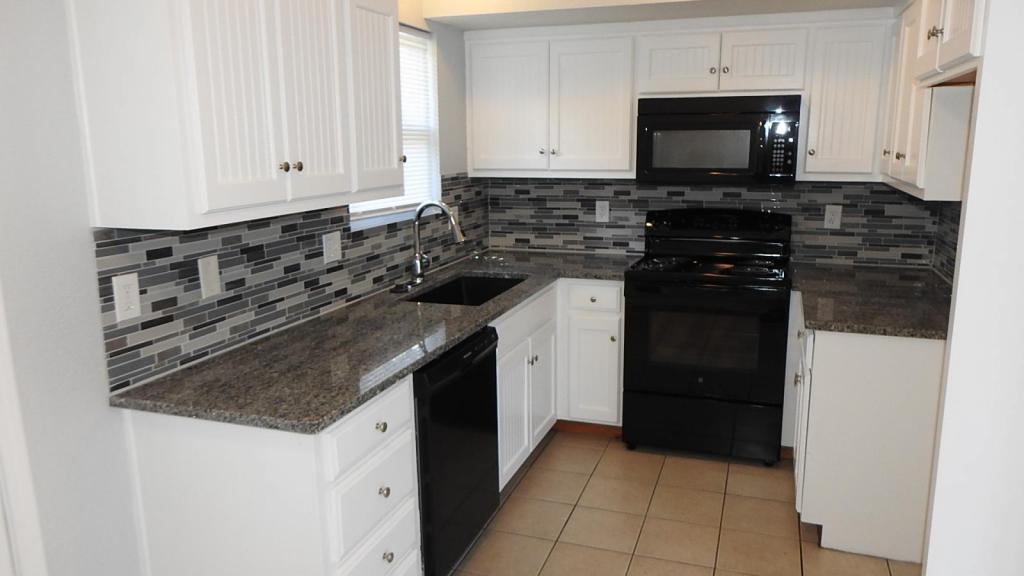 Foto principal - 620 N Hocker Ave
