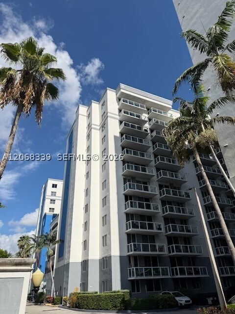 Foto del edificio - 5091 NW 7th St
