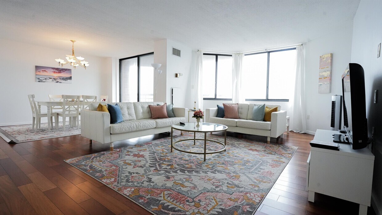 Foto principal - 607 Harmon Cove Tower