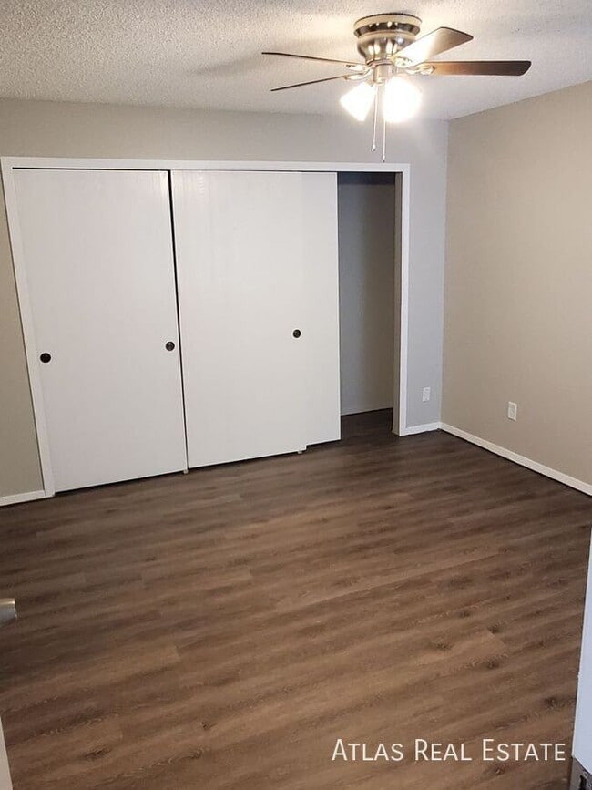 Foto del edificio - 13312 Ash Cir