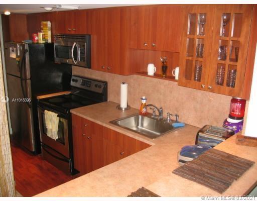 Building Photo - 1000  West Ave 728 Miami Beach Fl 33139