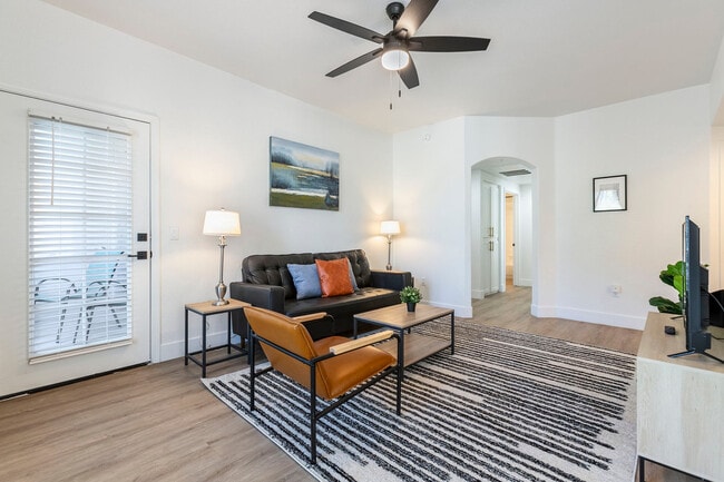 Foto del edificio - 15608 N 71st St