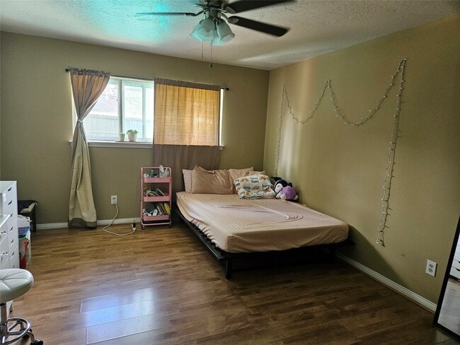 Foto del edificio - 9231 Stroud Dr
