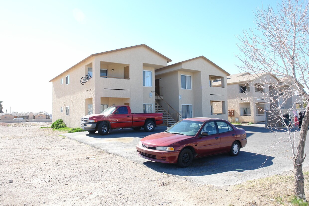 Building Photo - Foothills Terrace