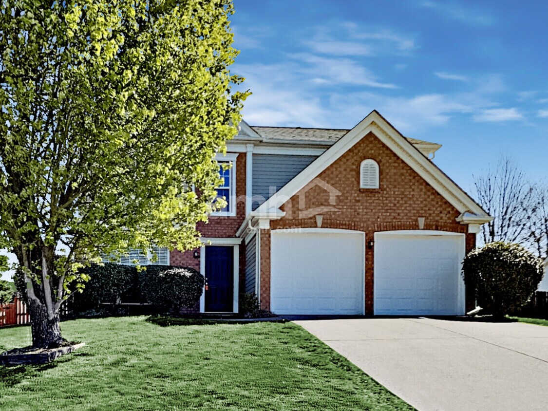 Foto principal - 2412 Newberry Ln