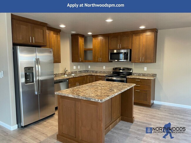 Foto del edificio - Newer Build- 3 Bedroom 2.5 Bath Home in Talent