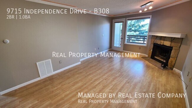 Building Photo - Independence Park Third Story Condo w/ Garage