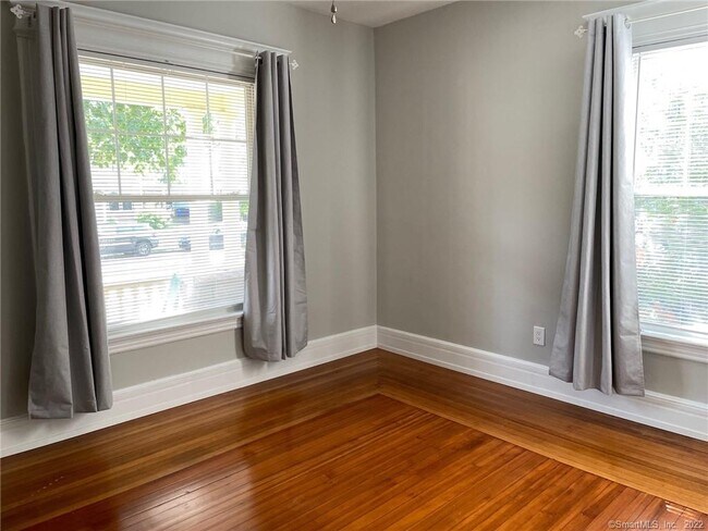 Foto del edificio - 809 Edgewood Ave