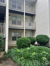Building Photo - 574 Candle Ln