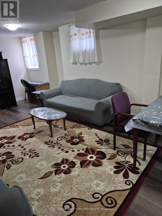 Photo du bâtiment - 9 Hawkridge Trail