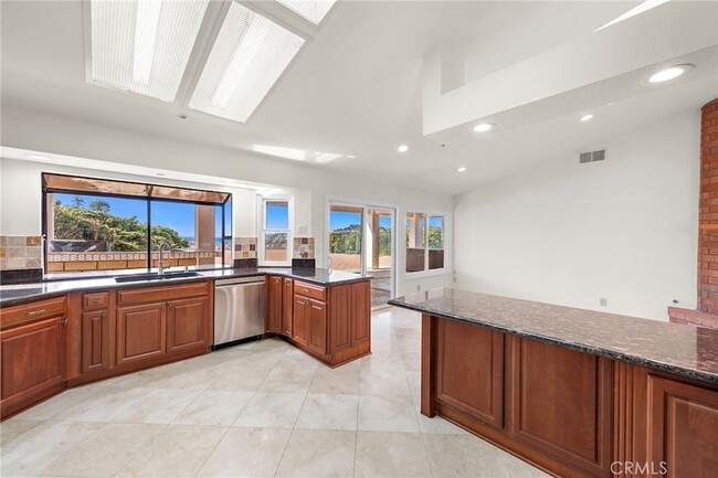 Building Photo - 2847 Calle Heraldo