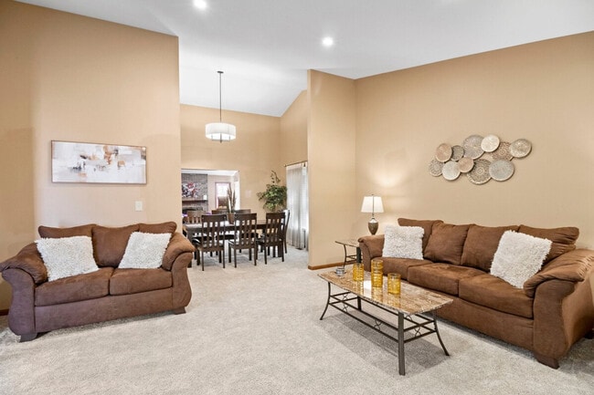 Foto del edificio - 121 S Windham Ln