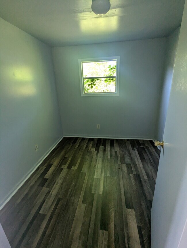Building Photo - 23 Walnut Branch Dr