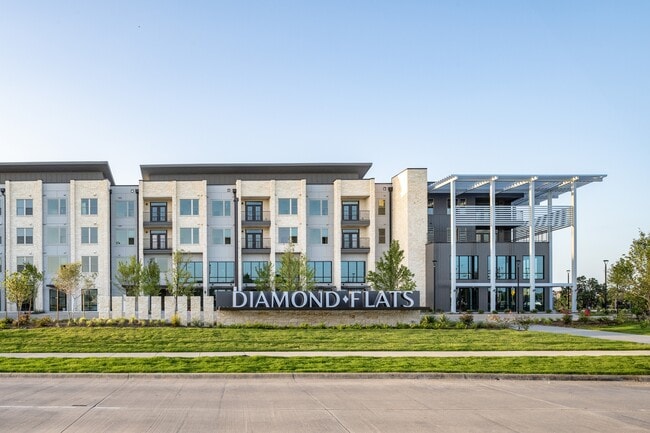 Foto del edificio - Diamond Flats