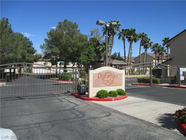 Foto del edificio - 1025 Dusty Creek St