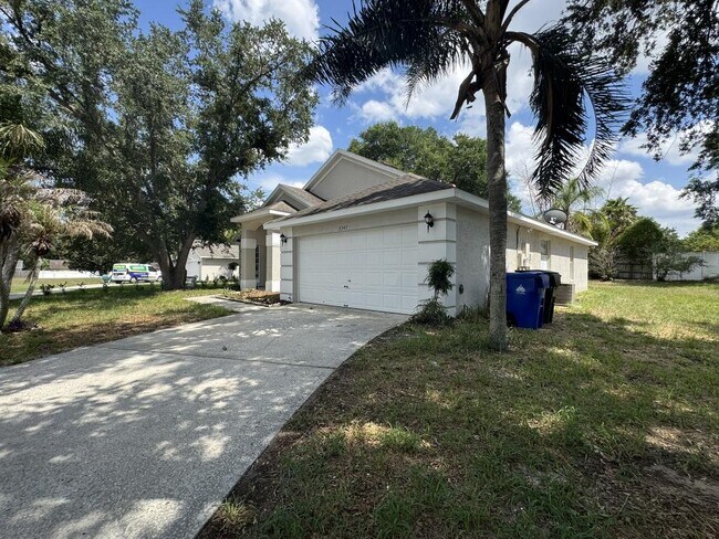Foto del edificio - 2347 Blake Way