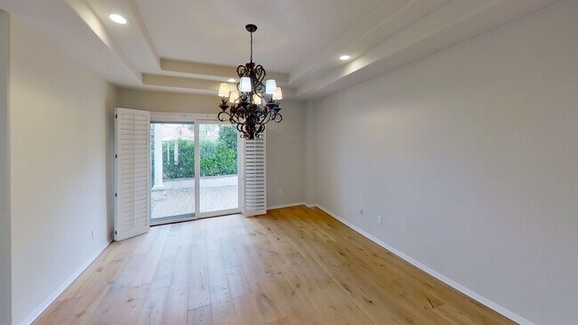 Foto del edificio - Spacious 4 Bed / 3 Bath Winchester Commons Home!