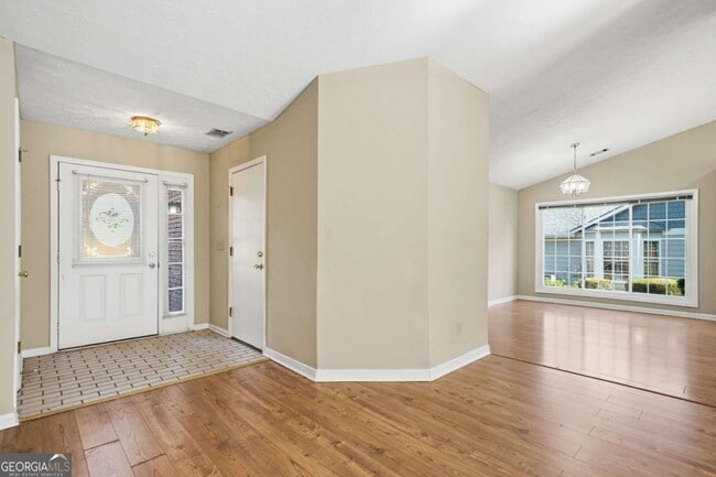 Building Photo - 3070 Bugle Dr