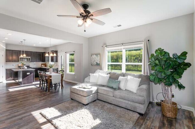 Foto del edificio - 525 Burchell Ln