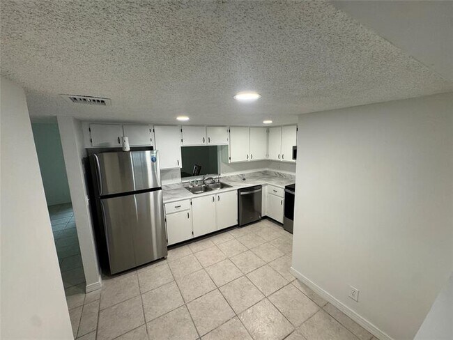 Foto del edificio - 9425 NW 42nd St