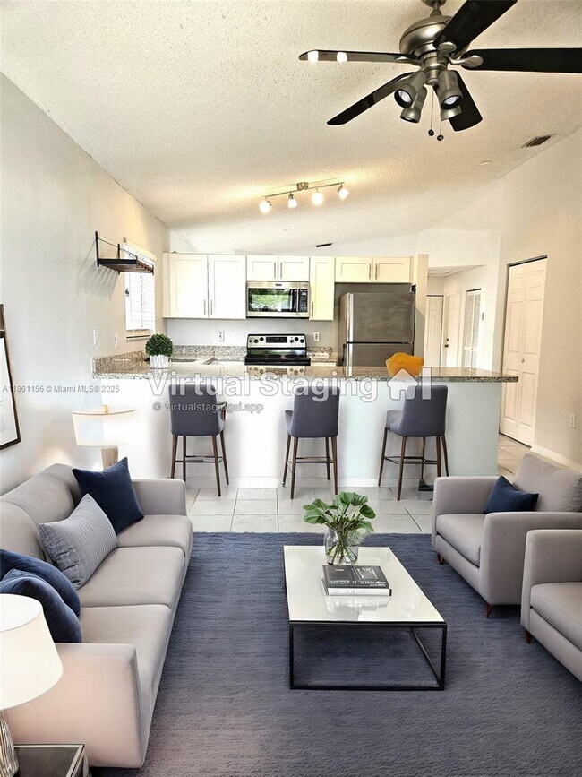 Foto del edificio - 405 Kelly Ln