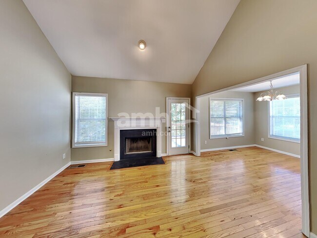 Building Photo - 2854 Rhonda Dale Dr