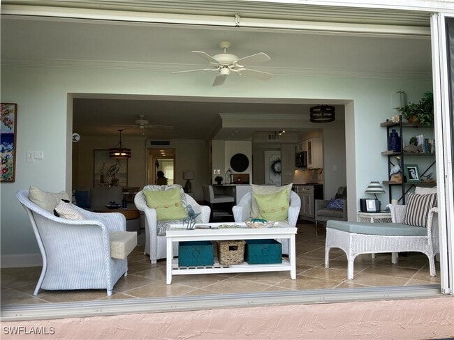 Foto del edificio - 1910 Gulf Shore Blvd N