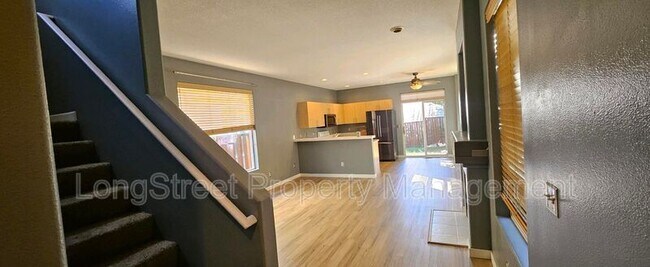 Foto del edificio - 4322 NE 76th Ave