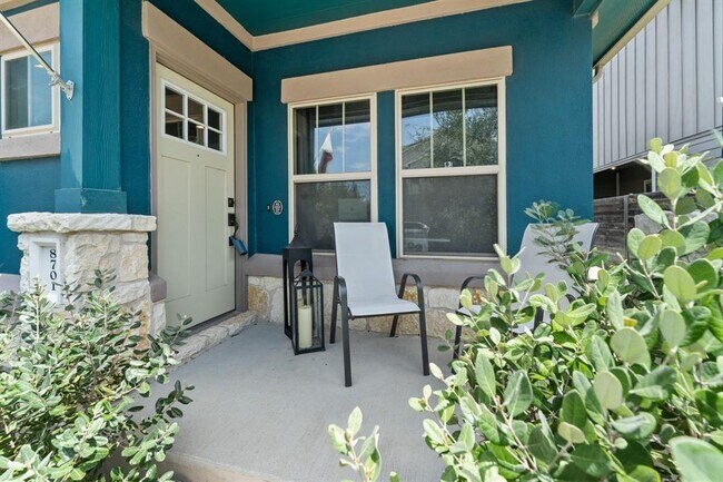 Building Photo - 8701 Blaze Dr