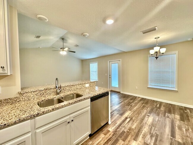 Foto del edificio - 6006 Colton Blaine Ct