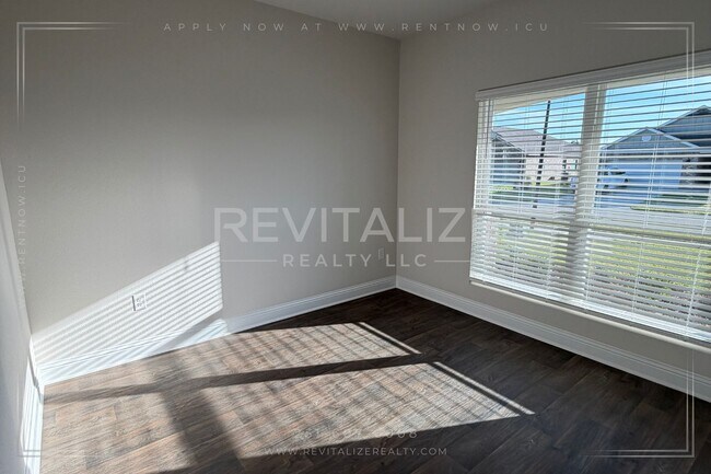 Building Photo - Smart & Spacious New Home – Foley, AL
