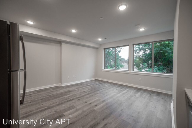 Building Photo - 623 N 36th St