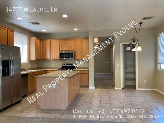 Building Photo - COME TOUR TODAY!