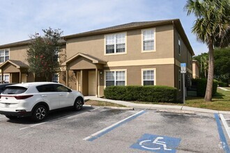 Building Photo - 5914 Willow Ridge Dr