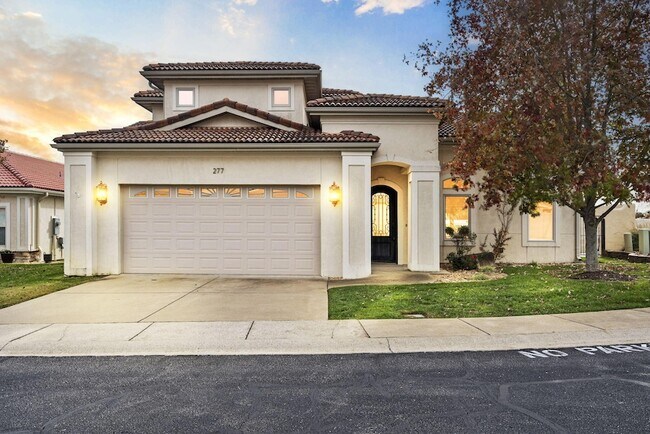 Foto del edificio - 277 Siena Blvd