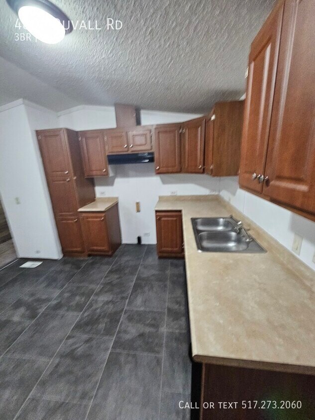 4800 Duvall Rd, Ashville, OH 43103 House Rental in Ashville, OH