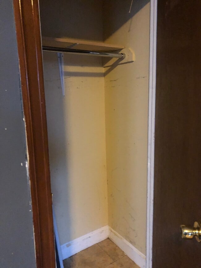 Building Photo - 81 Van Sicklen St