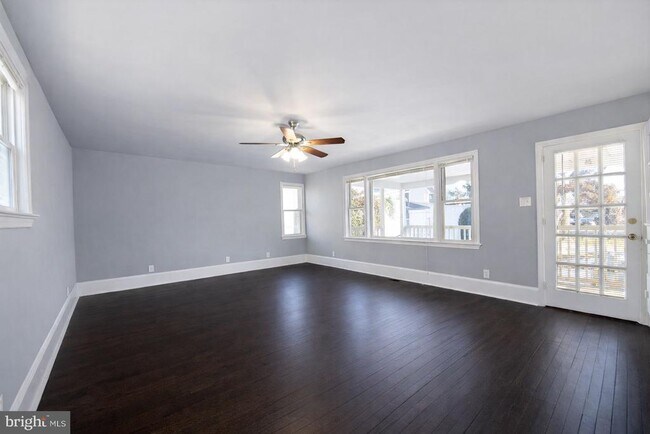 Foto del edificio - 131 Bridgeboro St