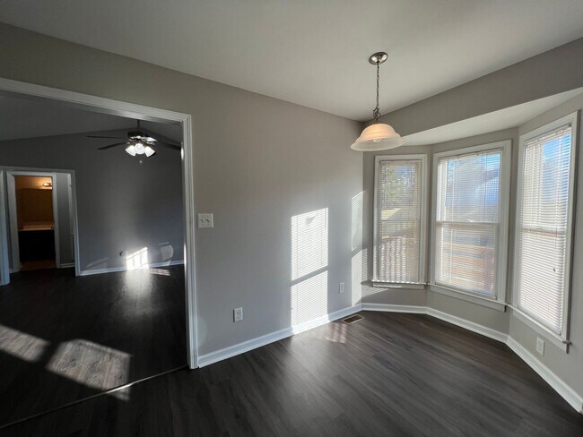 Building Photo - 5725 Randleman St.