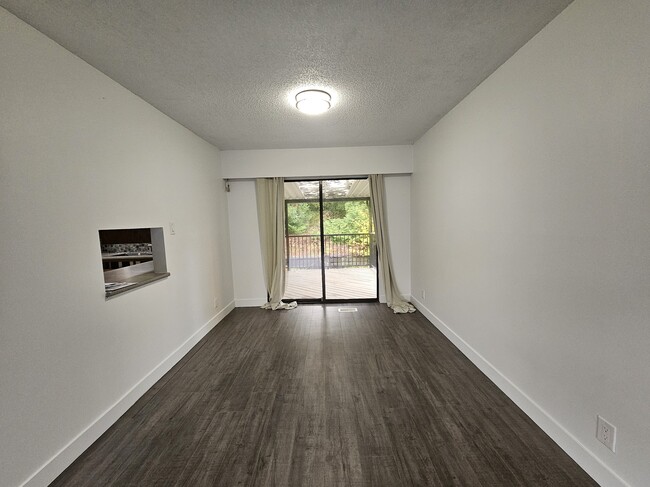 Building Photo - 13454 Crestview Dr